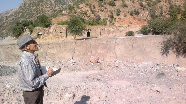 Nivîskarê 53 pirtûkan, koça dawî kir 